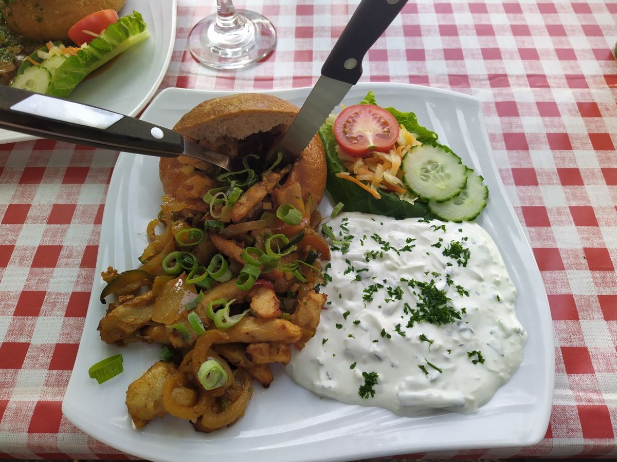 03 Gyros